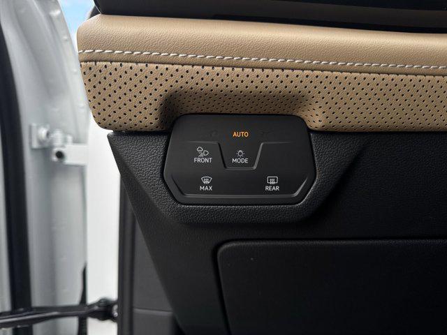 new 2026 Volkswagen Atlas Cross Sport car, priced at $45,426