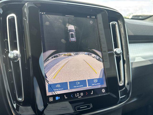 used 2025 Volvo XC40 car, priced at $33,032