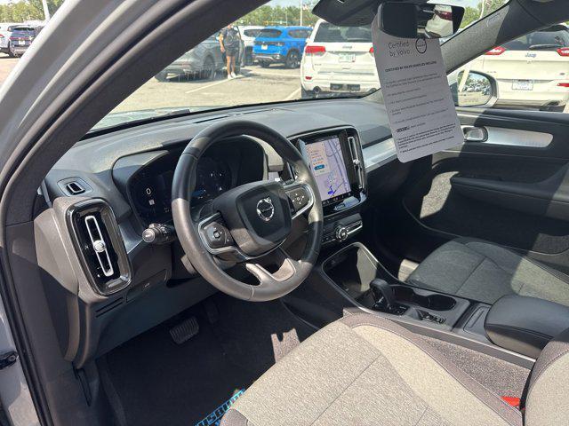 used 2025 Volvo XC40 car, priced at $33,032