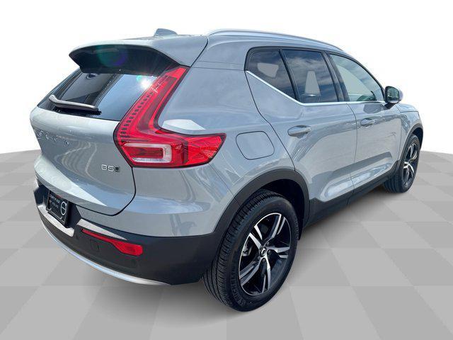 used 2025 Volvo XC40 car, priced at $33,032