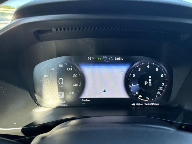 used 2022 Volvo XC40 car, priced at $21,990