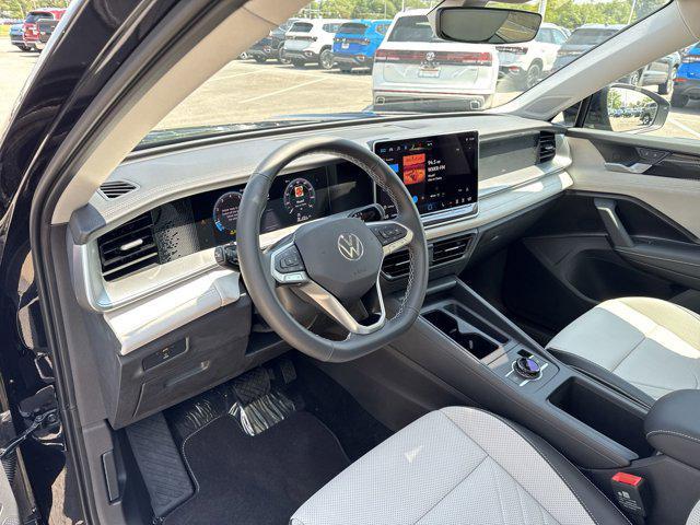 new 2025 Volkswagen Tiguan car, priced at $36,091