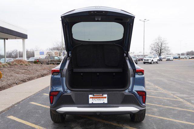 new 2025 Buick Envista car, priced at $25,451