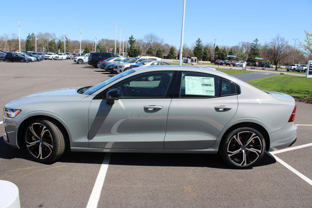 new 2024 Volvo S60 car, priced at $45,580