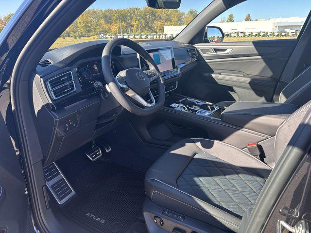 new 2026 Volkswagen Atlas Cross Sport car, priced at $52,176