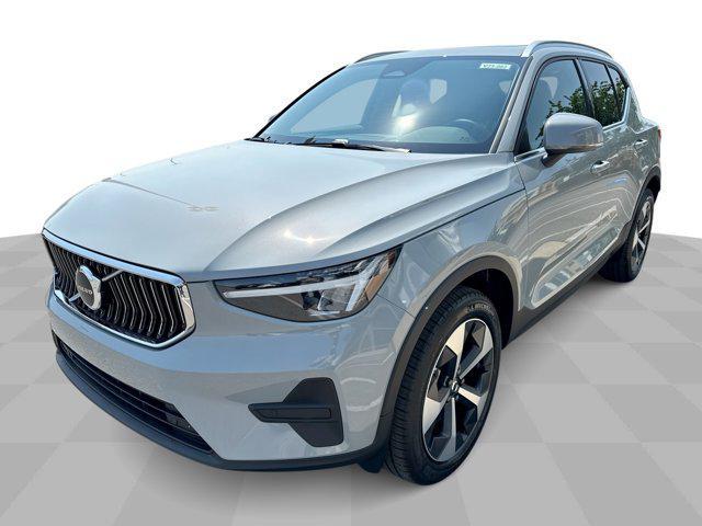 new 2025 Volvo XC40 car, priced at $46,035