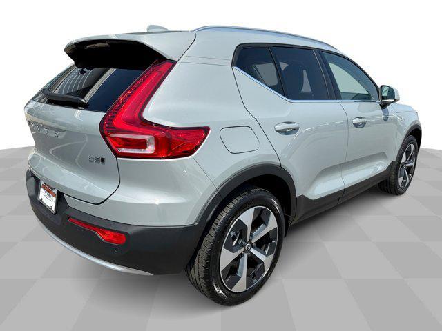 new 2025 Volvo XC40 car, priced at $46,035