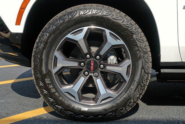 new 2025 GMC Yukon XL car, priced at $102,885