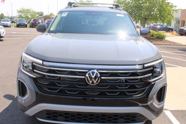new 2024 Volkswagen Atlas car, priced at $46,600
