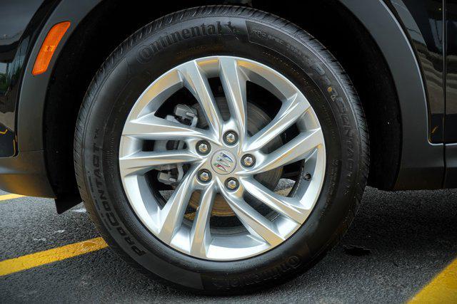 new 2025 Buick Envista car, priced at $26,285