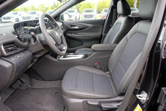 new 2025 Buick Envista car, priced at $26,285