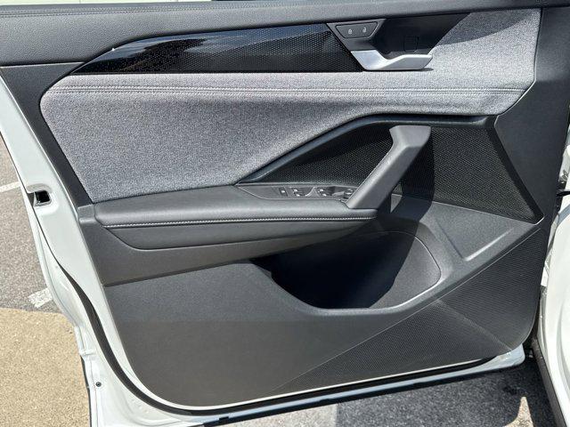 new 2025 Volkswagen Tiguan car, priced at $30,326
