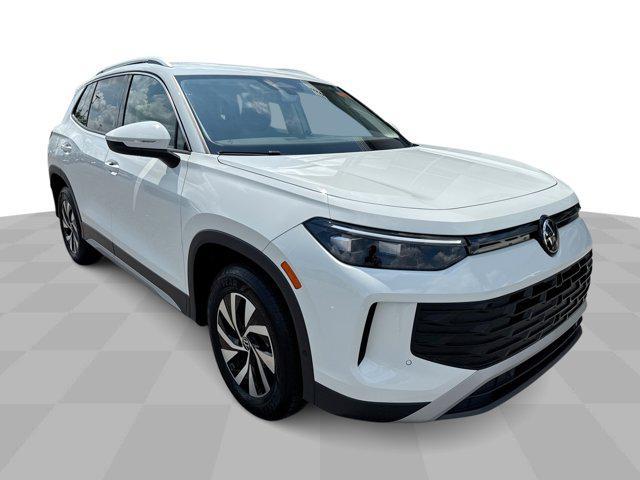 new 2025 Volkswagen Tiguan car, priced at $30,326
