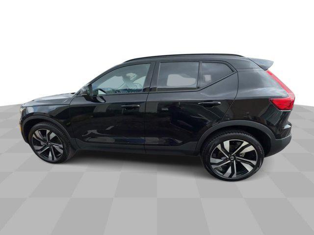 new 2024 Volvo XC40 car, priced at $42,560