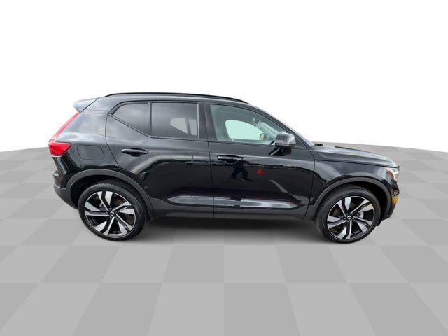 new 2024 Volvo XC40 car, priced at $42,560