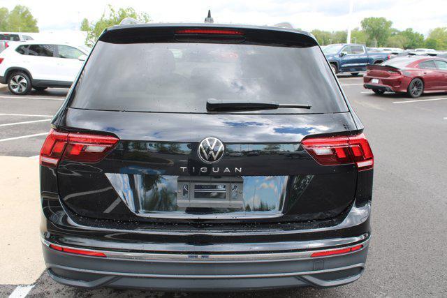 new 2024 Volkswagen Tiguan car, priced at $28,068