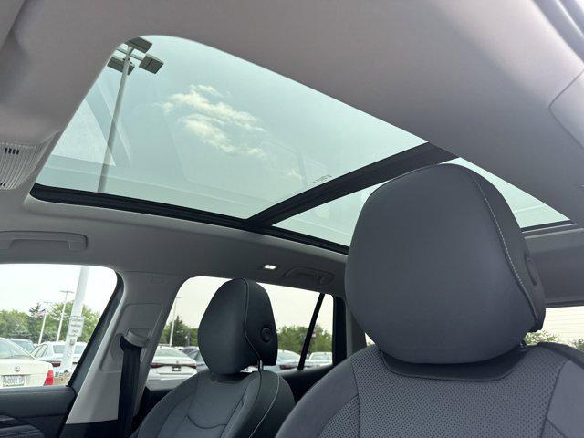 new 2025 Volkswagen Tiguan car, priced at $36,226