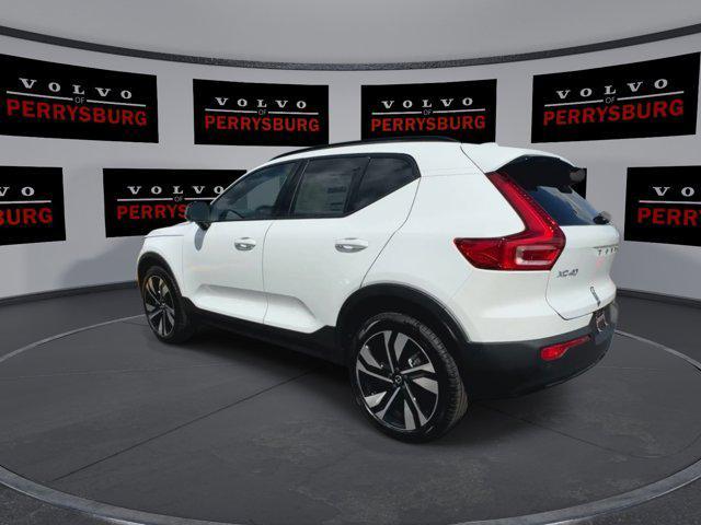 new 2025 Volvo XC40 car, priced at $46,940