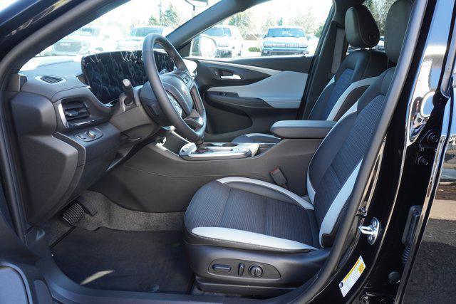 new 2025 Buick Envista car, priced at $26,637