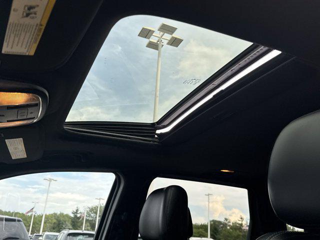 used 2015 Jeep Grand Cherokee car, priced at $9,615