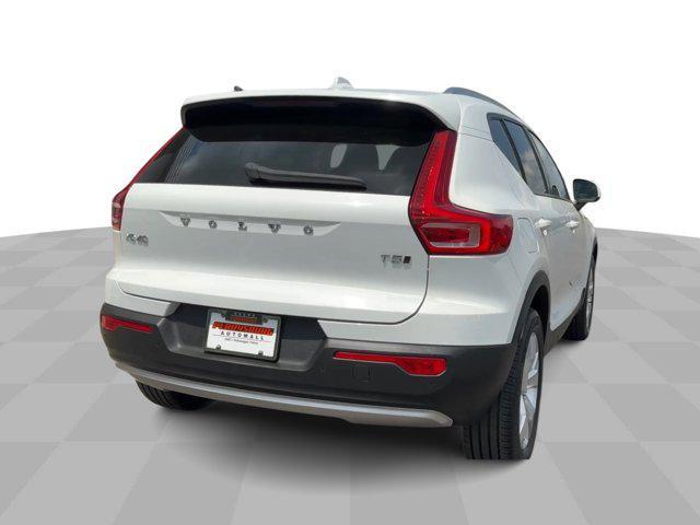 used 2020 Volvo XC40 car, priced at $25,447