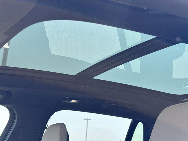 new 2025 Volvo XC90 car