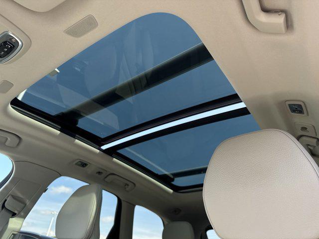 used 2021 Volvo XC60 car, priced at $27,456