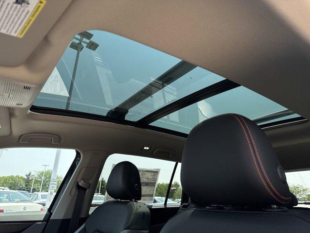 new 2025 Volkswagen Atlas car, priced at $46,421
