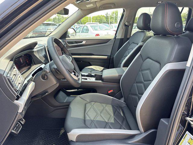 new 2025 Volkswagen Atlas car, priced at $46,421