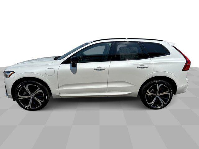 new 2025 Volvo XC60 Plug-In Hybrid car