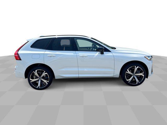 new 2025 Volvo XC60 Plug-In Hybrid car