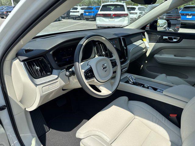 new 2025 Volvo XC60 Plug-In Hybrid car