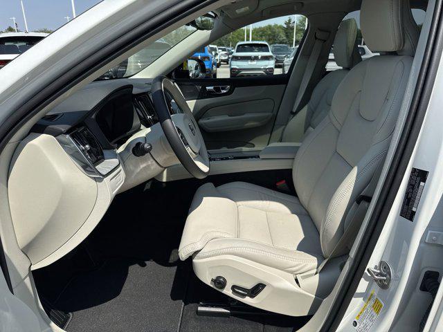 new 2025 Volvo XC60 Plug-In Hybrid car