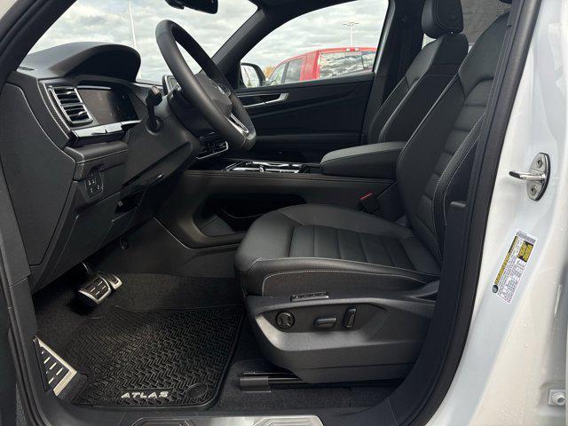 new 2026 Volkswagen Atlas Cross Sport car, priced at $49,328