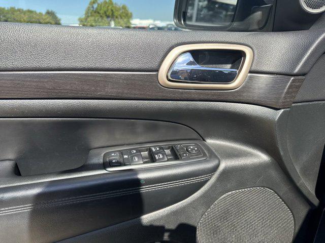 used 2015 Jeep Grand Cherokee car, priced at $11,267