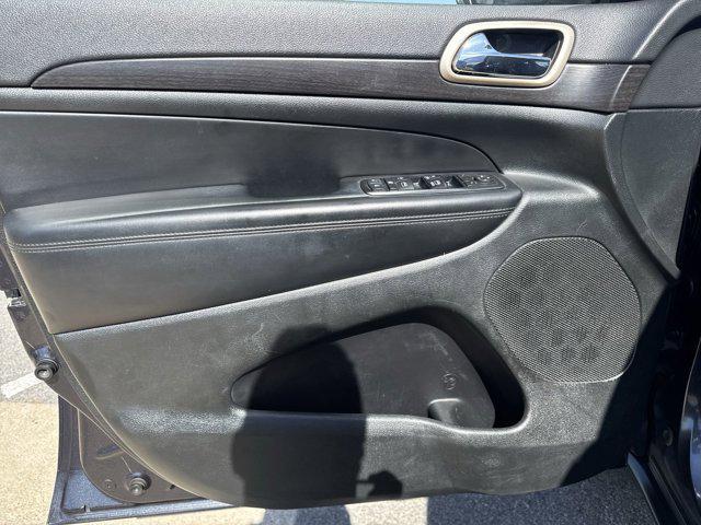 used 2015 Jeep Grand Cherokee car, priced at $11,267