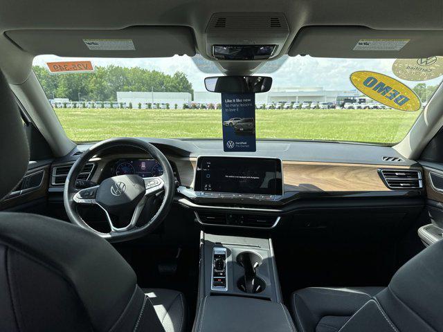 new 2025 Volkswagen Atlas car, priced at $37,135