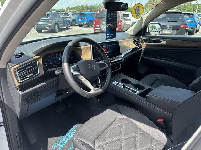new 2025 Volkswagen Atlas car, priced at $37,135