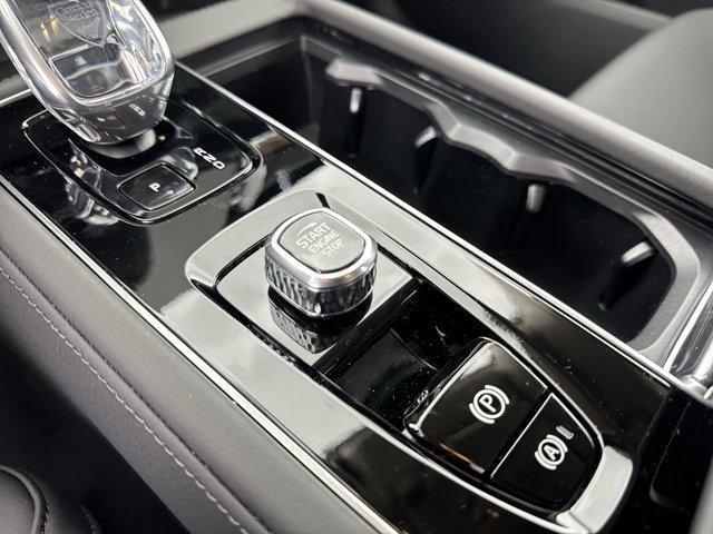 new 2025 Volvo XC90 car, priced at $65,555