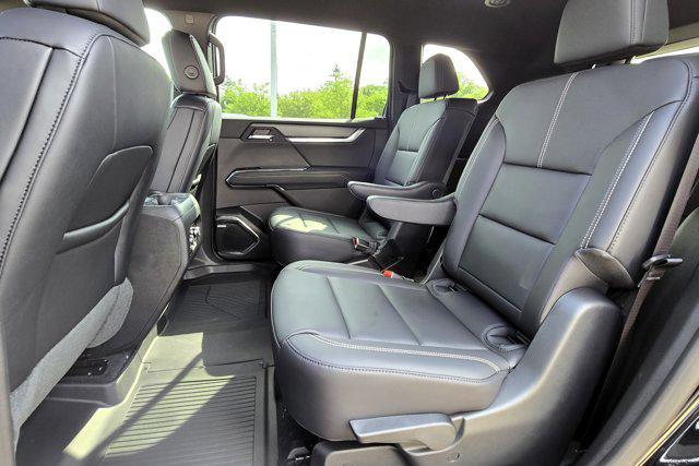 new 2025 GMC Acadia car, priced at $50,256