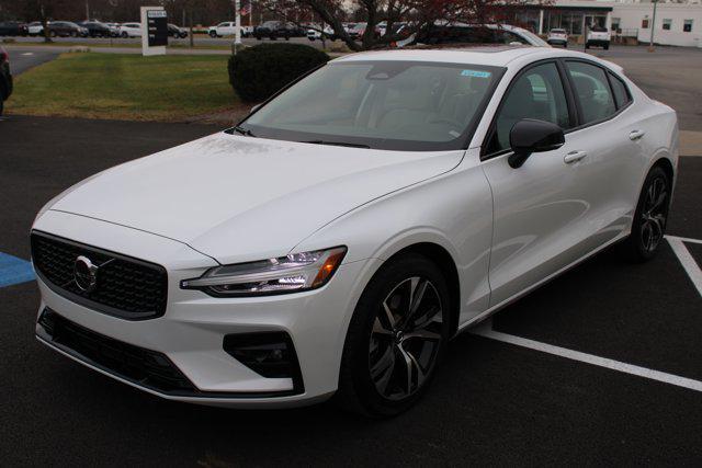 new 2024 Volvo S60 car, priced at $33,910