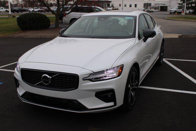 new 2024 Volvo S60 car, priced at $33,910