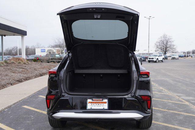 new 2025 Buick Envista car, priced at $26,190