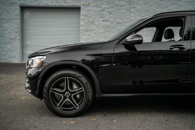 used 2020 Mercedes-Benz GLC 300 car, priced at $31,995