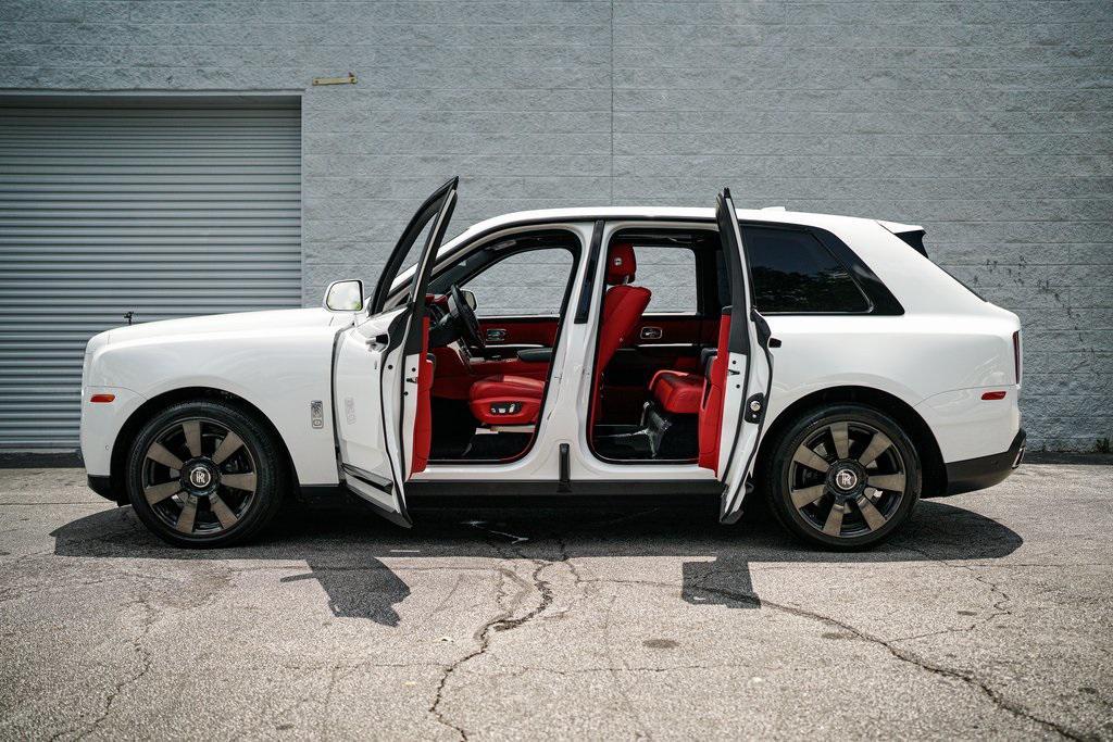 used 2020 Rolls-Royce Cullinan car, priced at $236,391