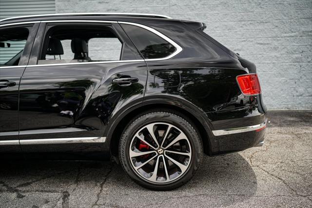used 2020 Bentley Bentayga Hybrid car, priced at $96,465