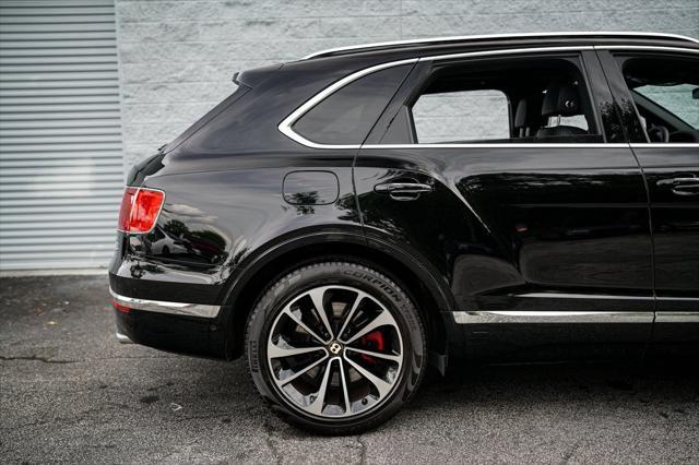 used 2020 Bentley Bentayga Hybrid car, priced at $96,465
