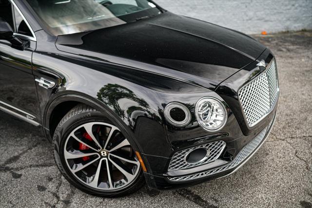 used 2020 Bentley Bentayga Hybrid car, priced at $96,465