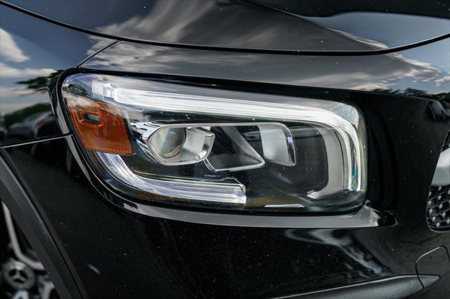 used 2020 Mercedes-Benz GLB 250 car, priced at $21,992