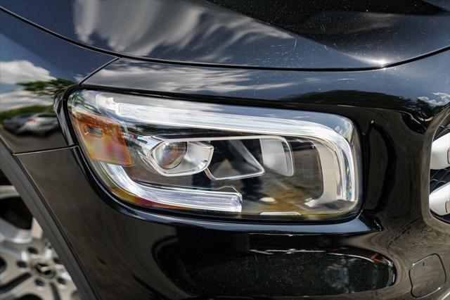 used 2022 Mercedes-Benz GLB 250 car, priced at $29,995